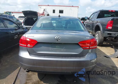 2015 Volkswagen Passat 1.8T Limited Edition из США, поврежденный, VIN 1VWAT7A36FC102601